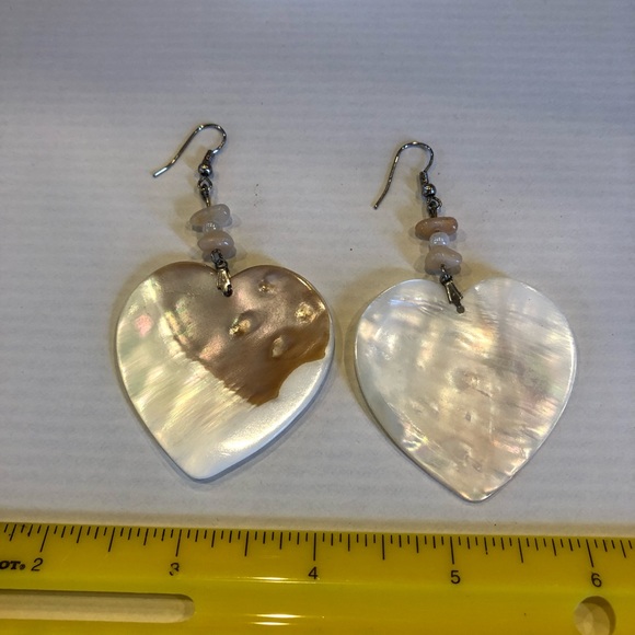 Shell earrings - Picture 2 of 2